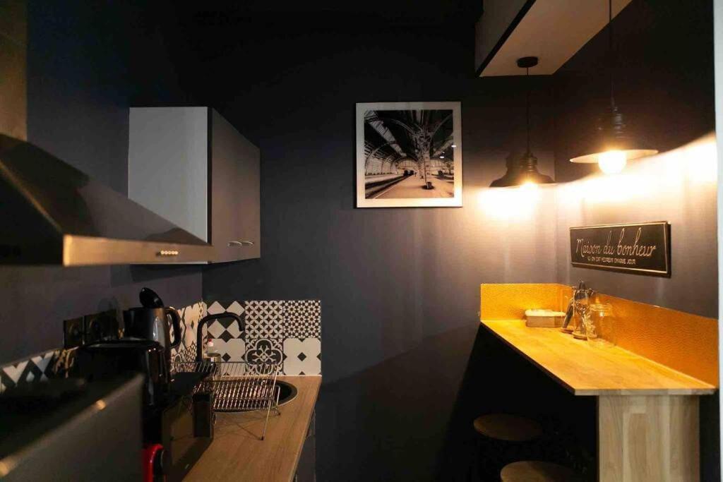 Loft De Courcaille - Balneo - Free Parking - Wifi Leilighet Orléans Eksteriør bilde